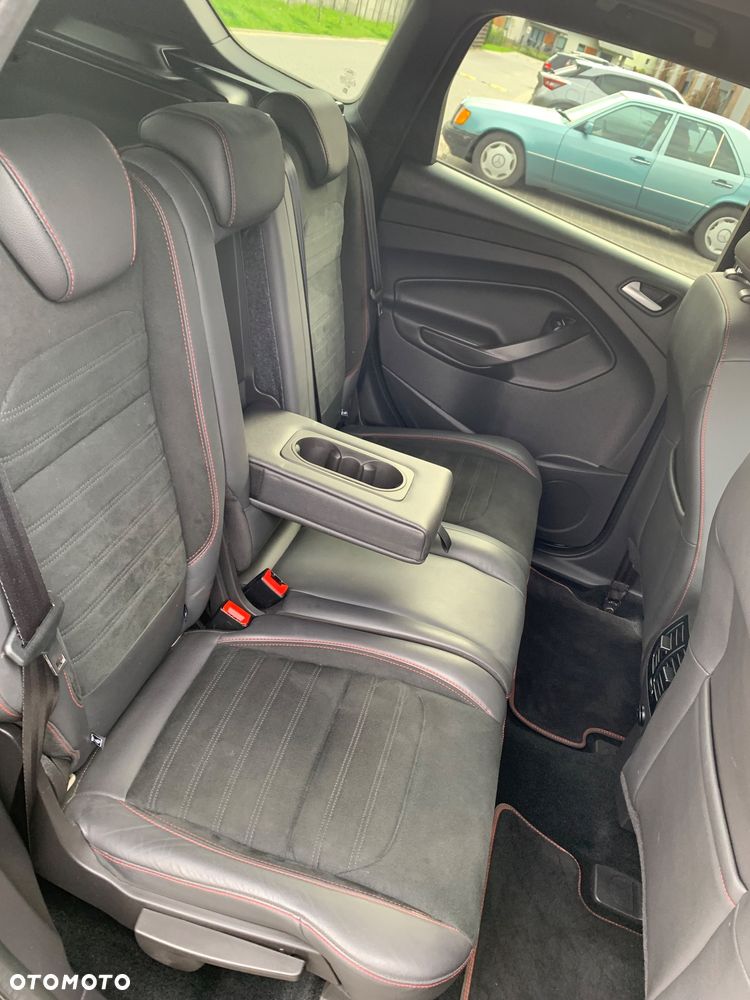 Ford Kuga - 9