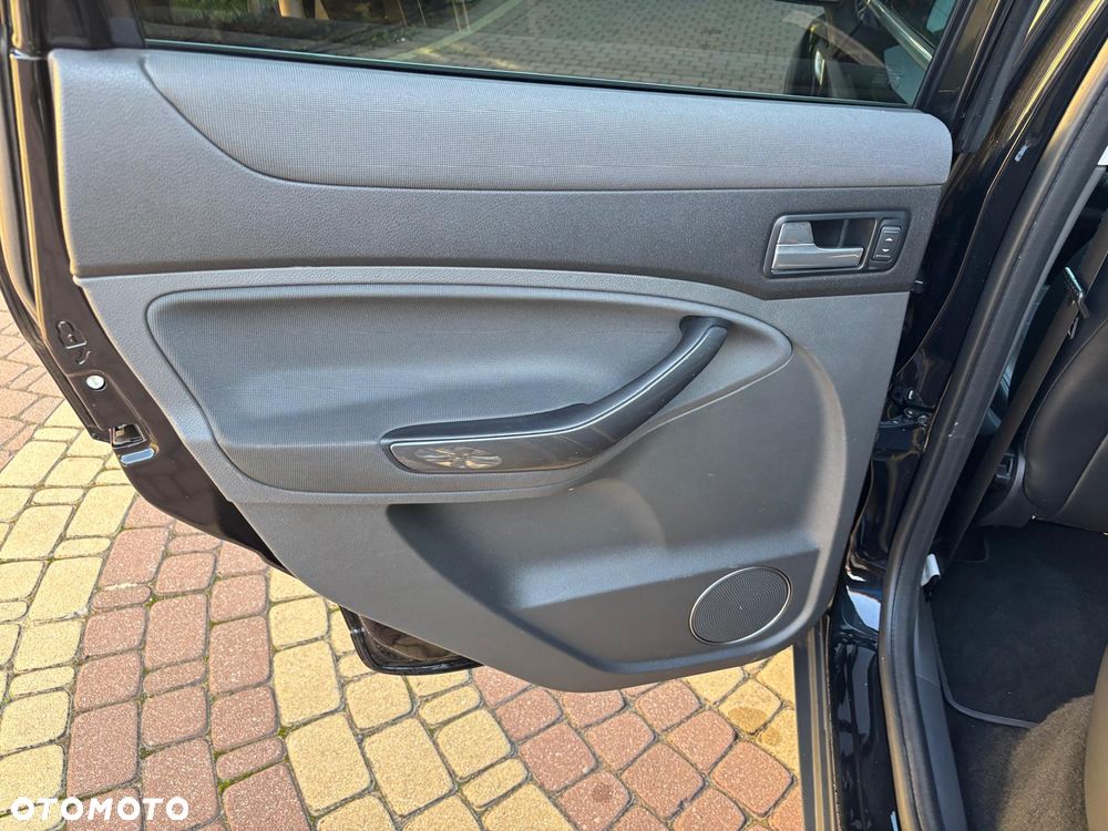 Ford Kuga 2.0 TDCi 4x4 Titanium - 9