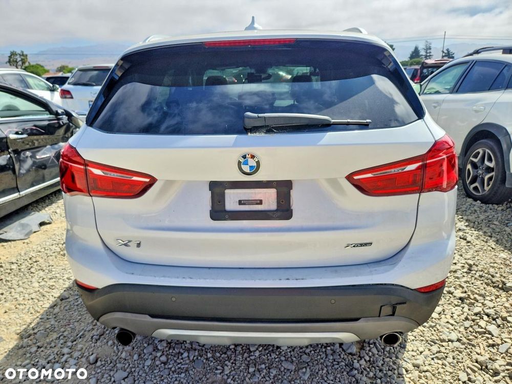 BMW X1 xDrive25i GPF Advantage - 6