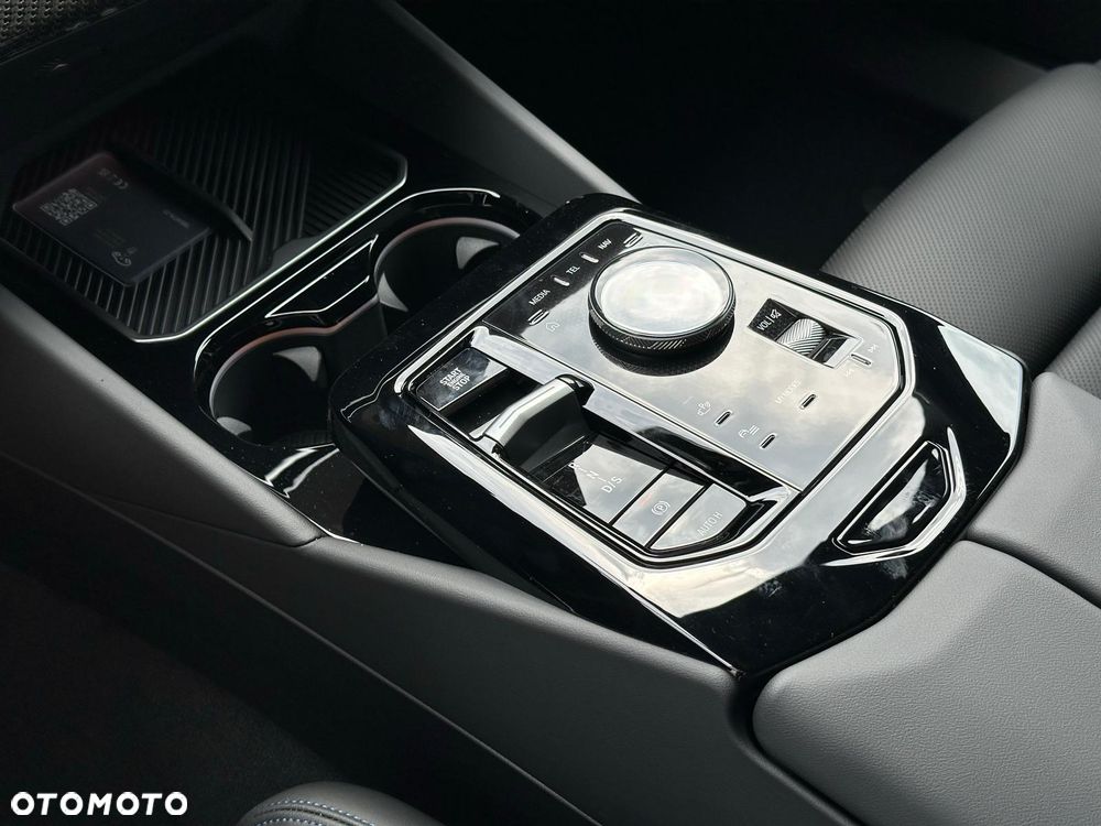 BMW Seria 5 530e xDrive PHEV - 18