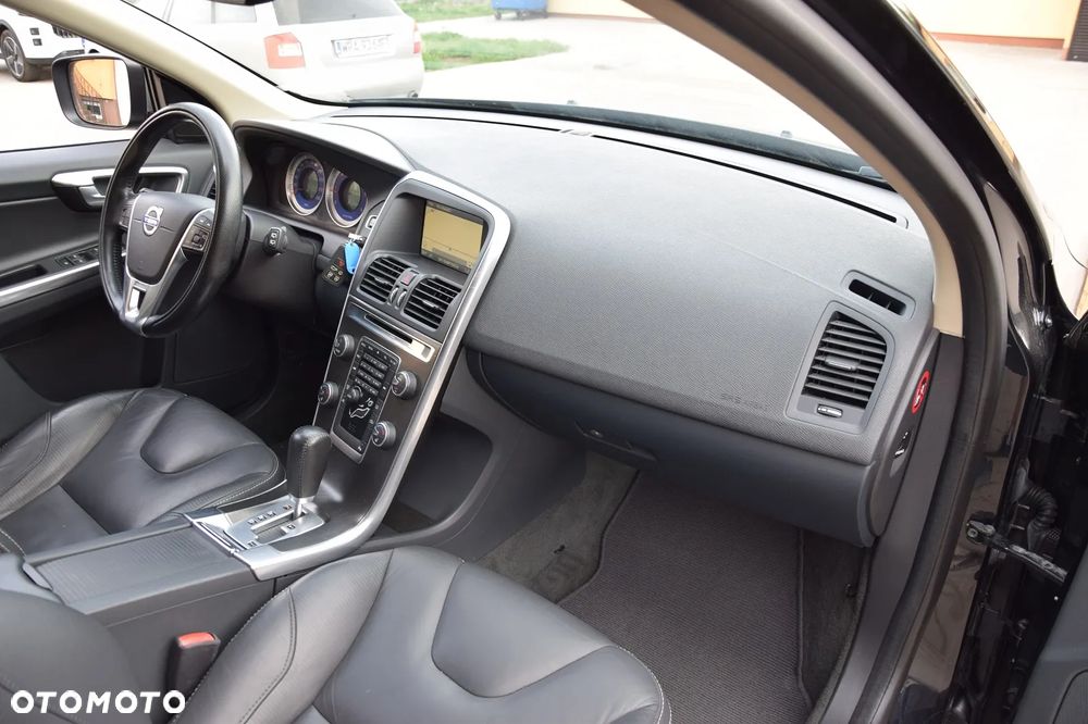 Volvo XC 60 - 16