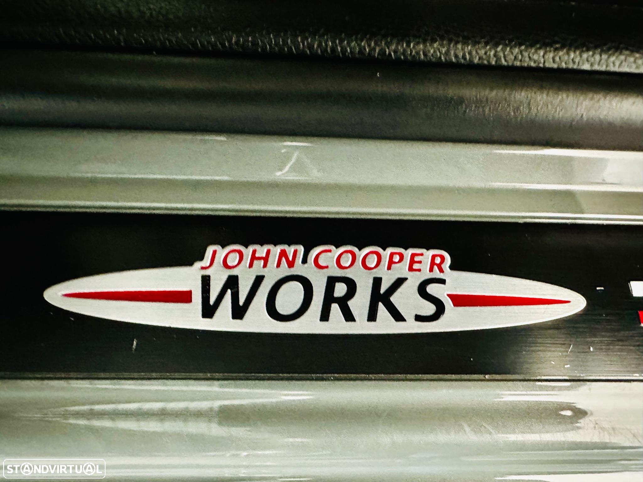 MINI 3 Portas Cooper Aut. JCW - 13