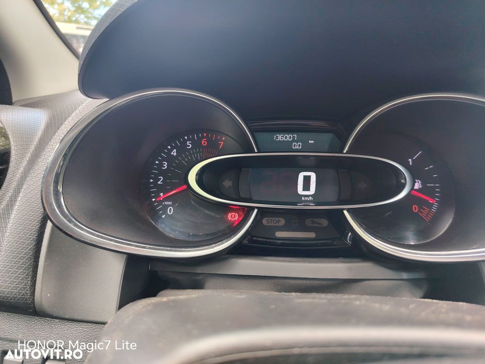 Renault Clio TCe Intens - 10