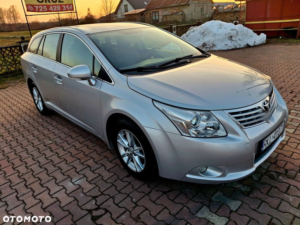 Toyota Avensis 1.8 Executive - 16