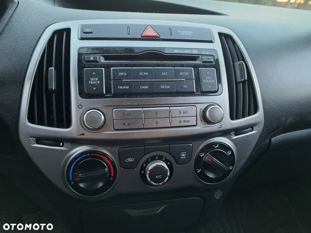 Hyundai i20 1.25 Comfort - 9