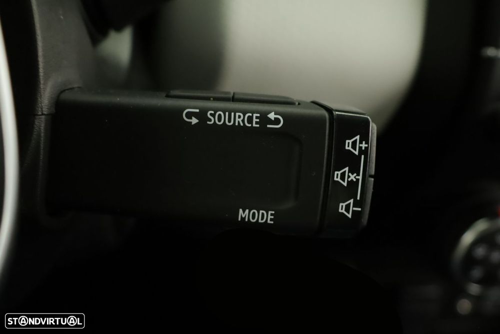 Renault Clio 1.0 TCe Evolution Bi-Fuel - 19