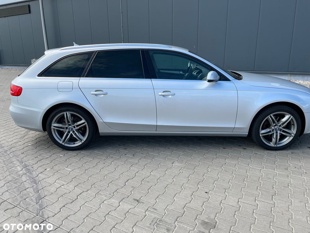 Audi A4 Avant 2.0 TDI DPF Ambition - 4