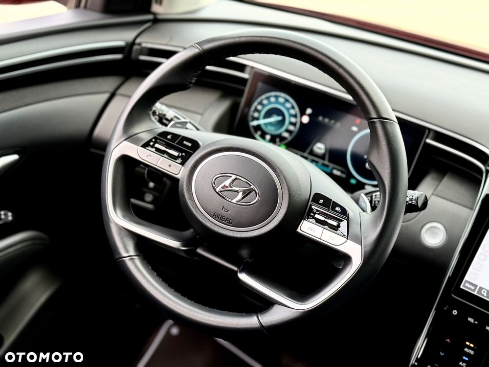 Hyundai Tucson 1.6 T-GDi HEV Executive 2WD - 29