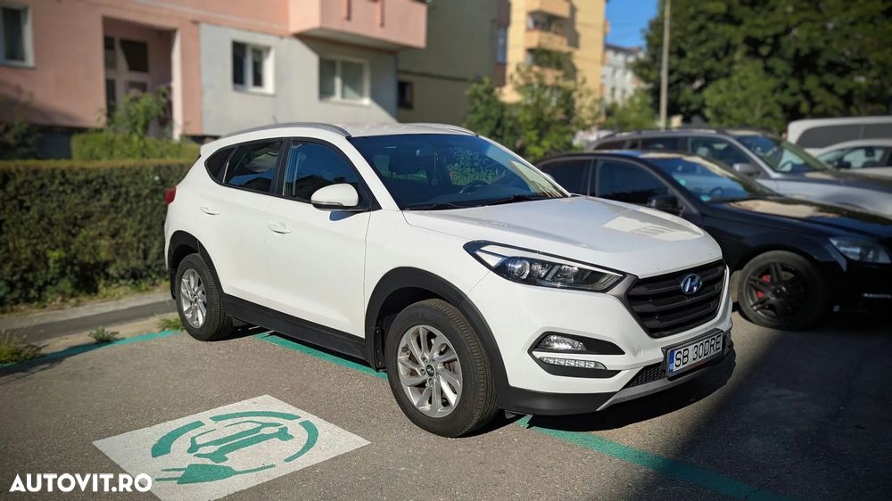 Hyundai Tucson 2.0 CRDI 4WD 6MT Style - 3