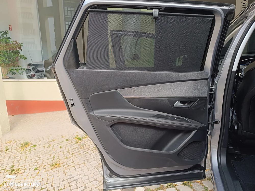 Peugeot 5008 PureTech 130 EAT8 Stop & Start Allure - 16