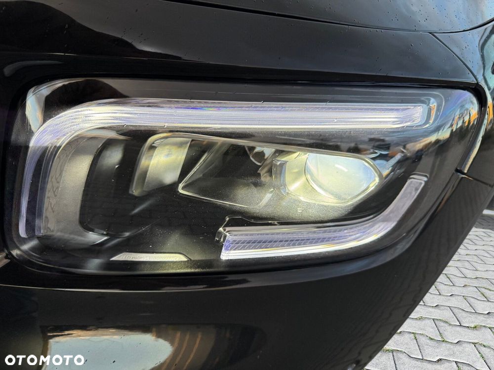 Mercedes-Benz GLB - 27