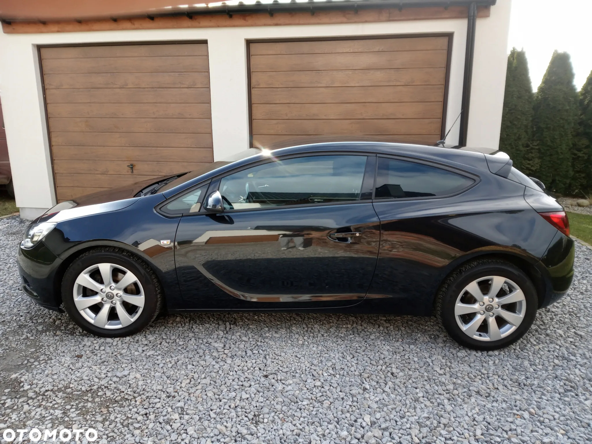 Opel Astra GTC 1.4 Turbo - 4
