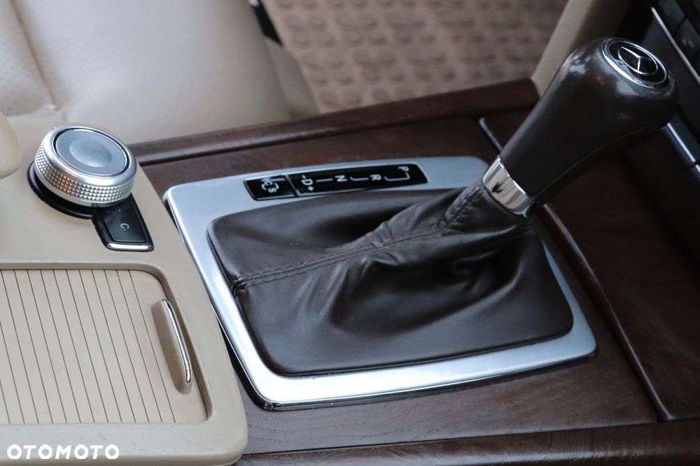 Mercedes-Benz Klasa E - 26