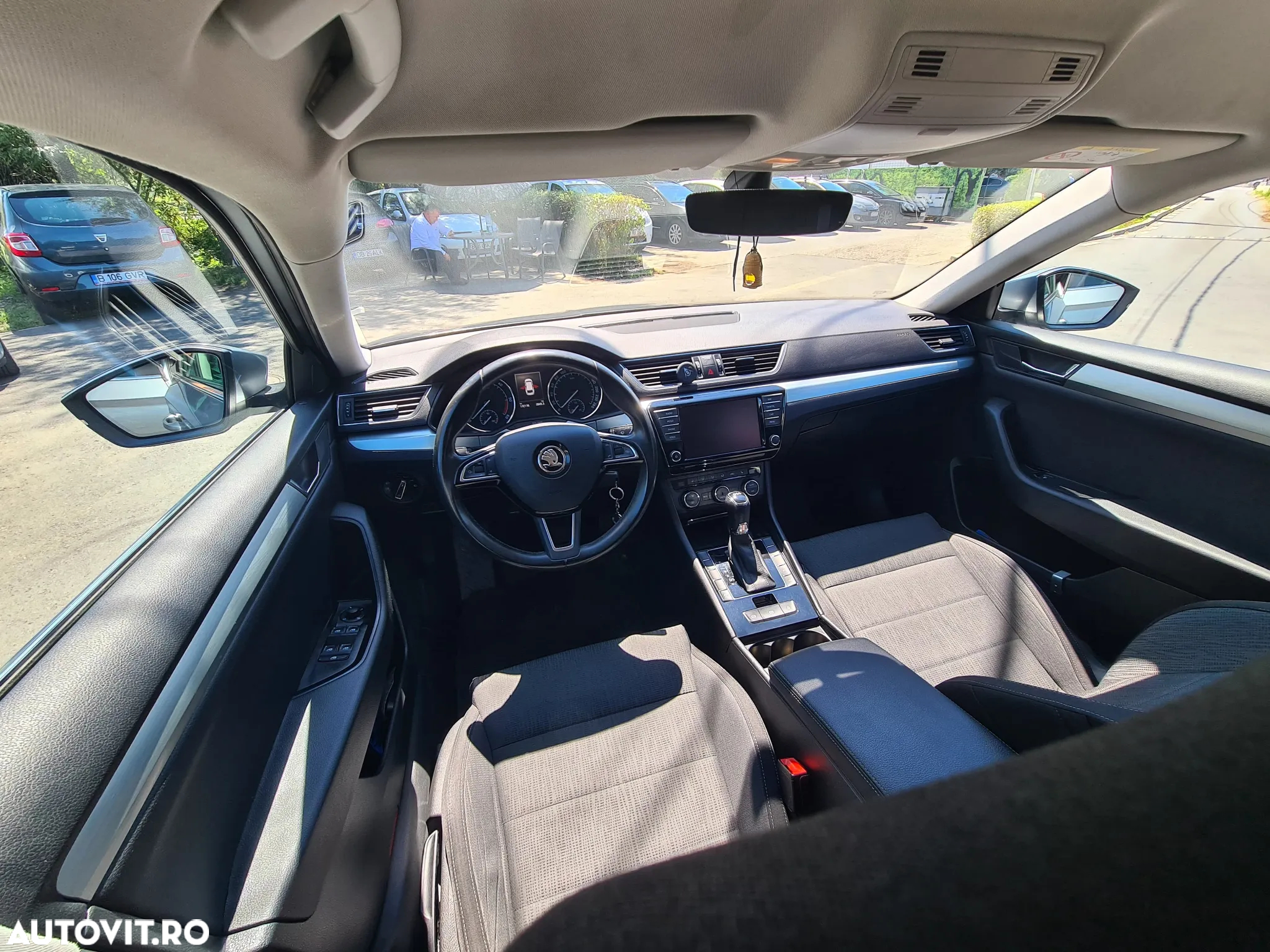 Skoda Superb 1.6 TDI DSG Ambition - 20