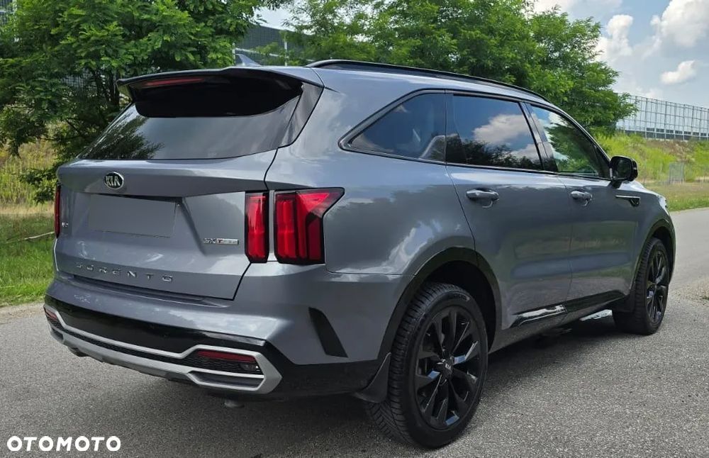 Kia Sorento - 12