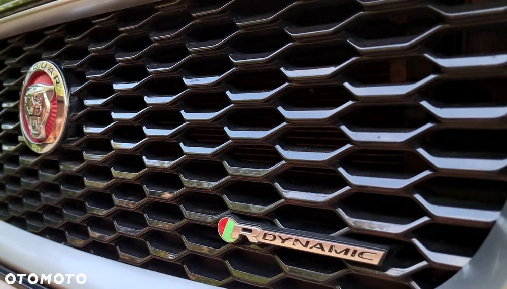 Jaguar E-Pace - 29