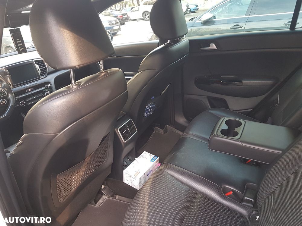 Kia Sportage 1.7 DSL 7DCT 4x2 Style - 12