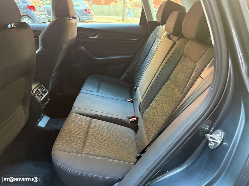Skoda Karoq 1.6 TDI Style DSG - 11