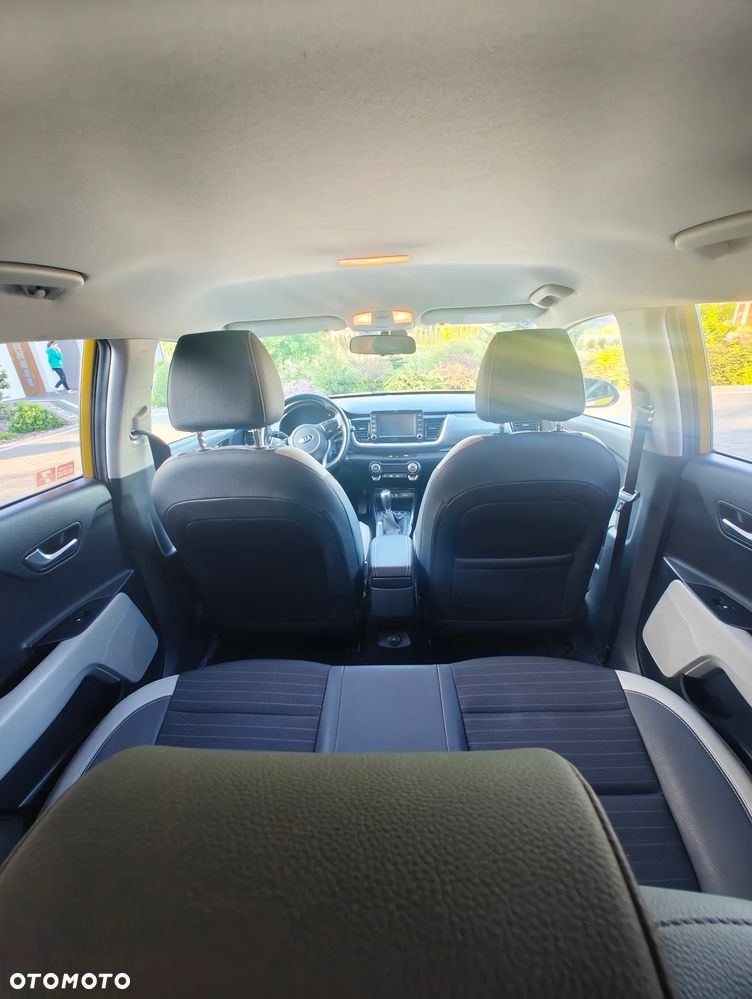 Kia Stonic 1.4 L - 8