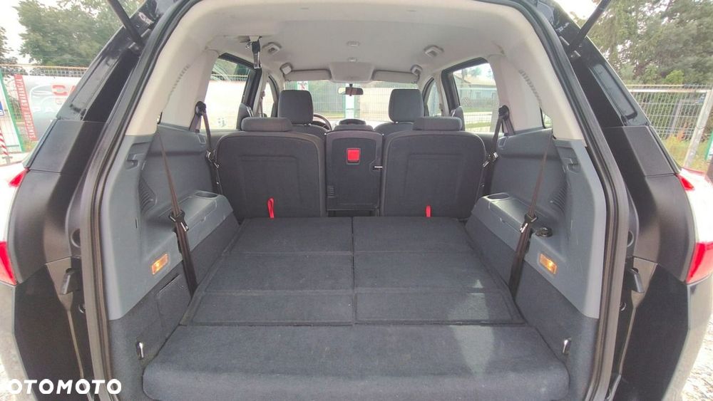 Ford Grand C-MAX - 18