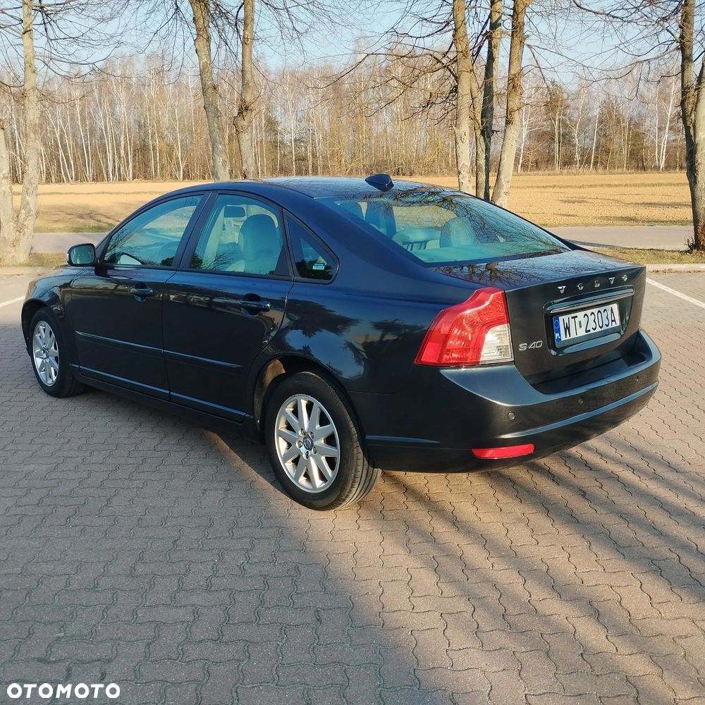 Volvo S40 2.0D Momentum - 3