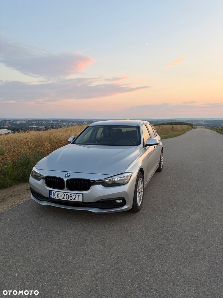 BMW Seria 3 318d - 1
