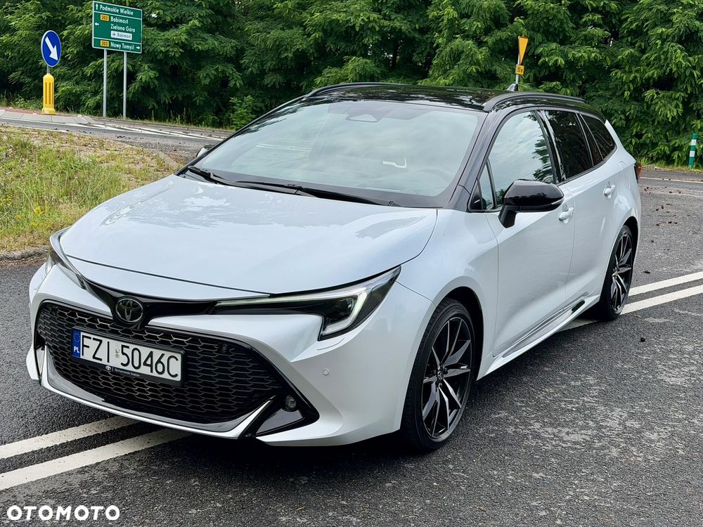 Toyota Corolla 2.0 Hybrid GR Sport Dynamic - 25