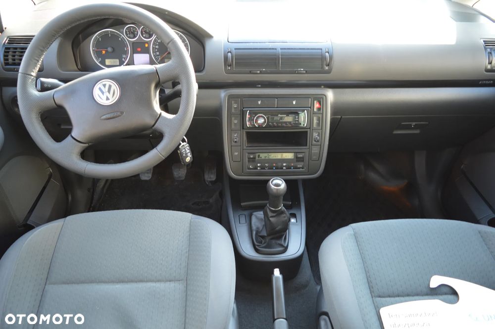 Volkswagen Sharan 2.0 TDI Highline - 14