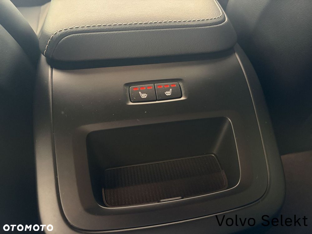 Volvo V60 B4 B Plus Dark - 21