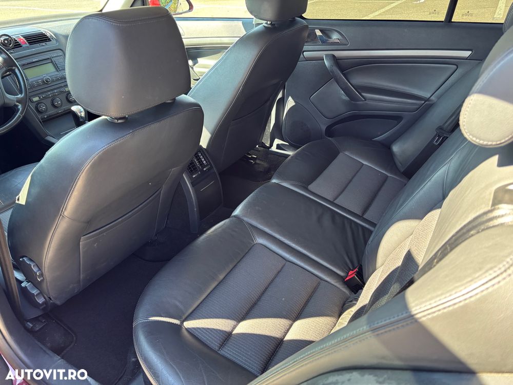 Skoda Octavia 1.6 FSI Ambiente - 6