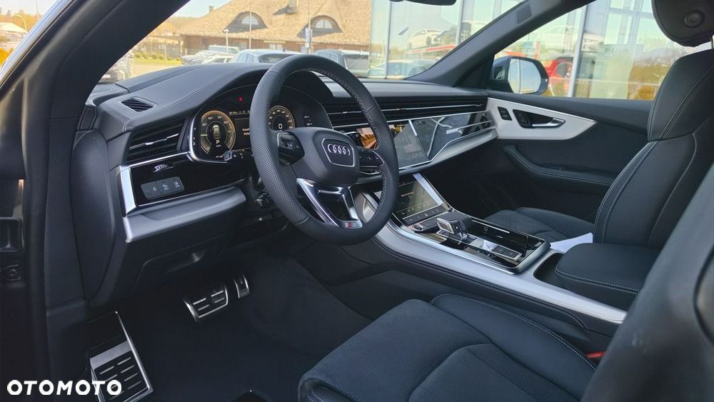 Audi Q8 - 7