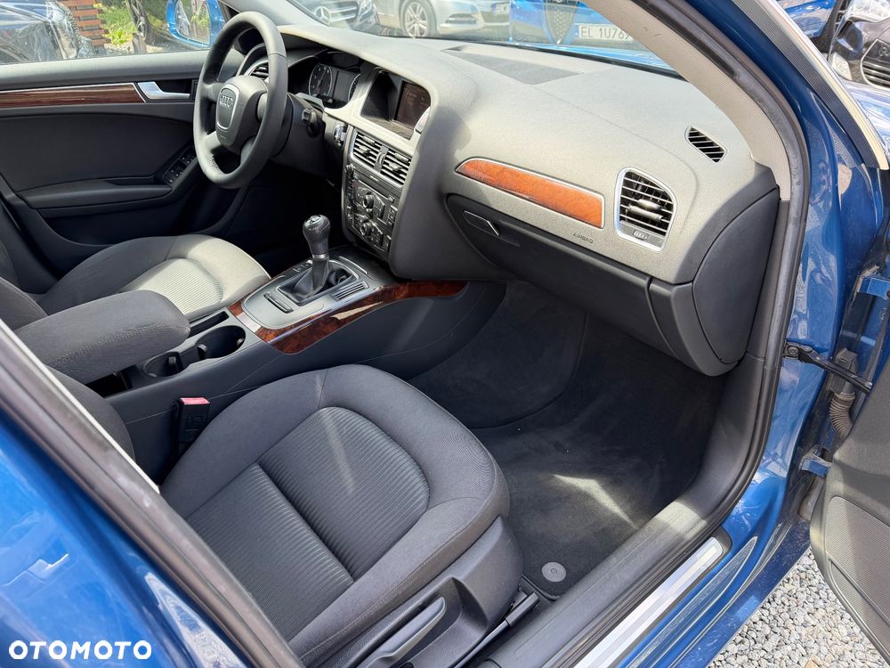 Audi A4 Limousine 1.8 TFSI Attraction - 25