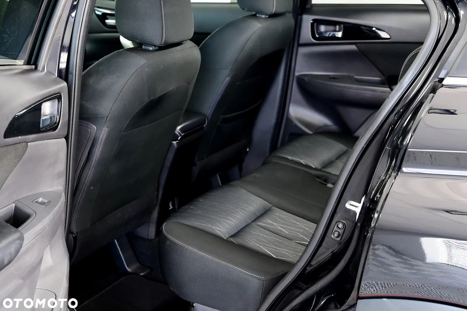 Mitsubishi Eclipse Cross - 8