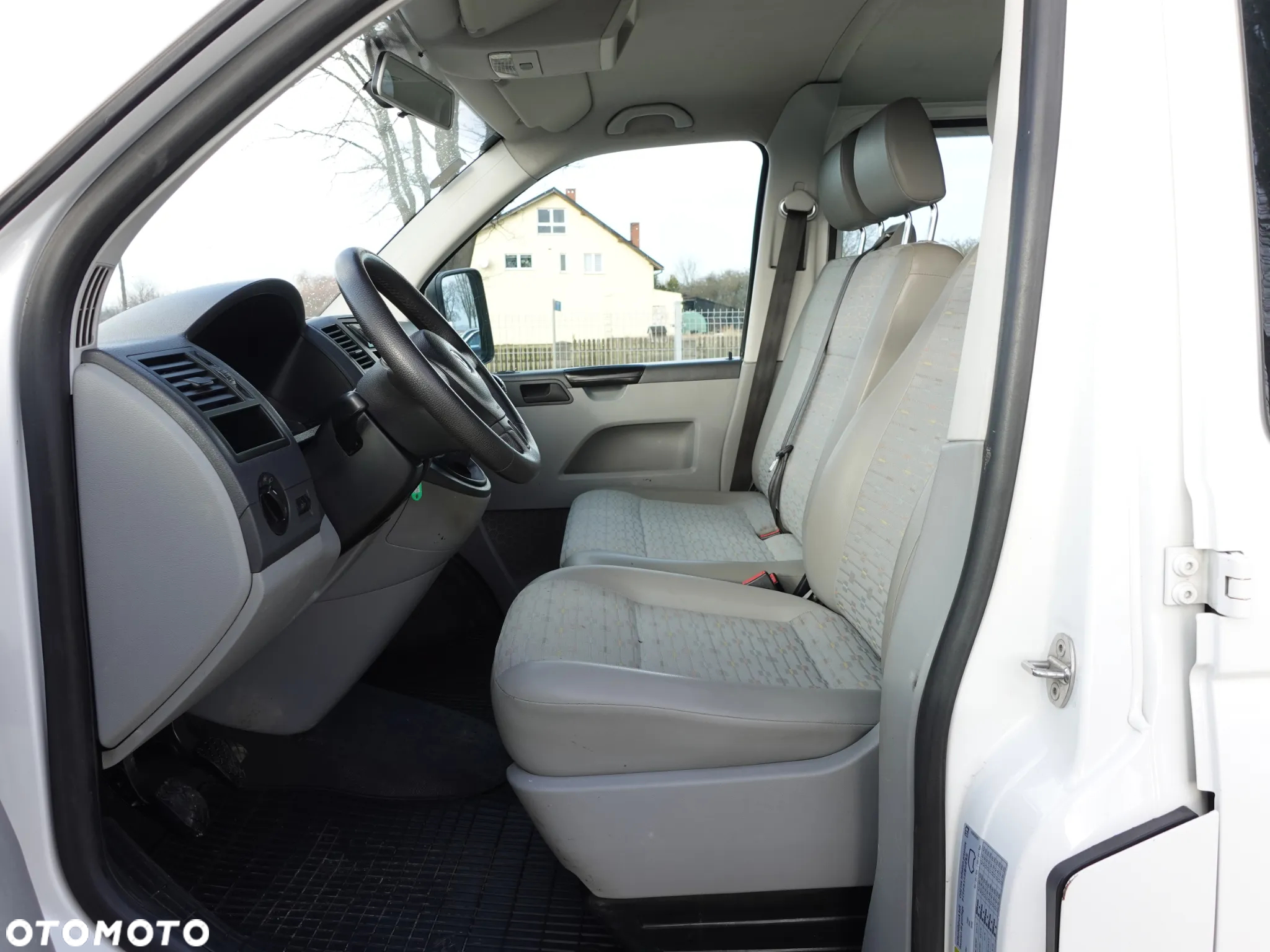 Volkswagen TRANSPORTER LONG - PRYCZA 6OSÓB - 28