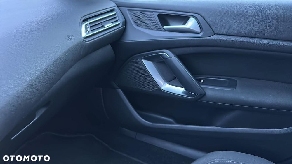 Peugeot 308 BlueHDi 120 Stop & Start Allure - 19