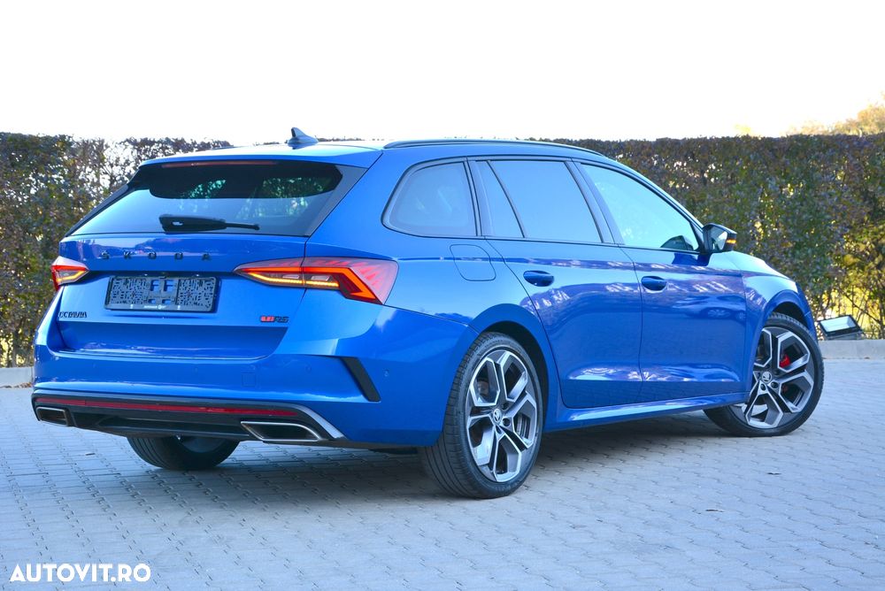 Skoda Octavia 2.0 TDI DSG 4x4 RS Plus - 8