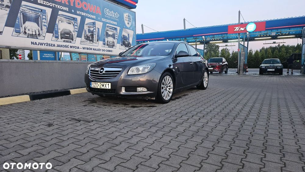 Opel Insignia 2.0 T Cosmo 4x4 - 13