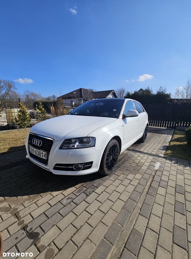 Audi A3 Sportback 2.0 TDI DPF Ambition - 1