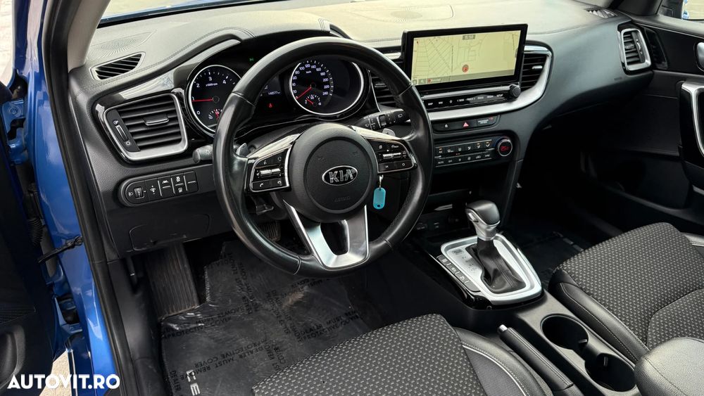 Kia Ceed 1.6 DSL MHEV 7DCT HP GT Line - 16