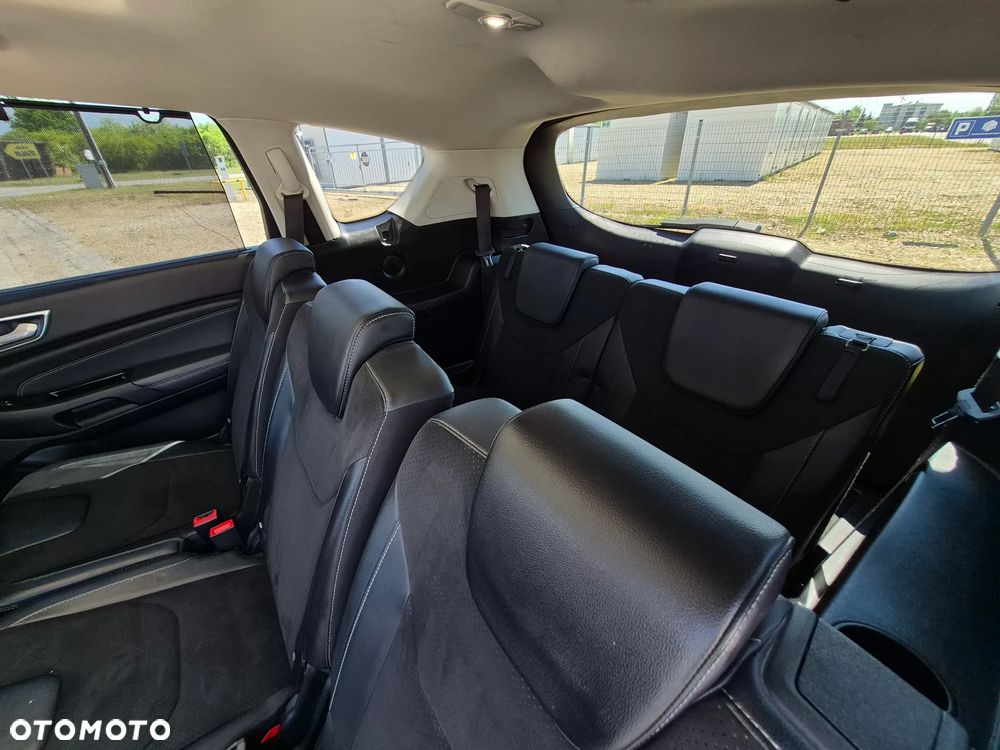 Ford S-Max 2.0 TDCi Titanium PowerShift - 35