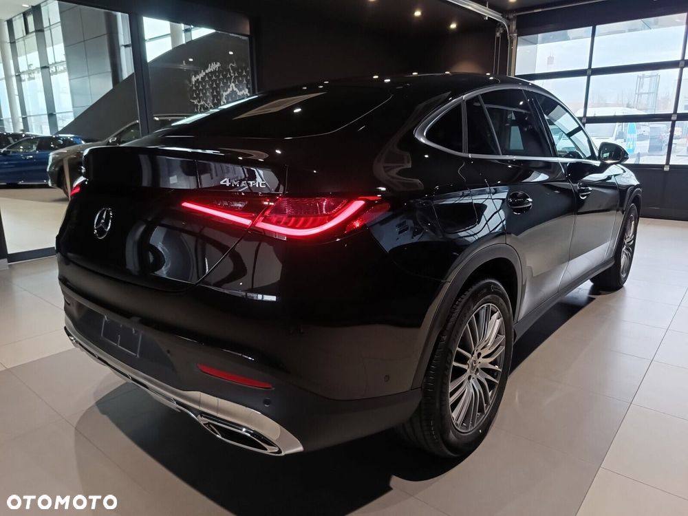 Mercedes-Benz GLC - 11