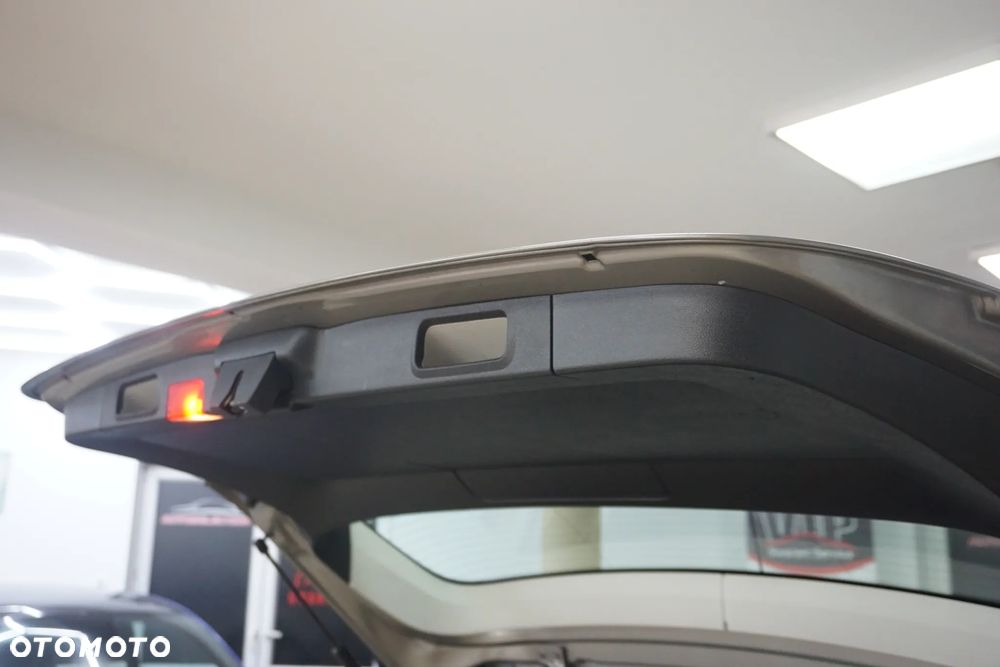 Mercedes-Benz Klasa B 200 CDI Autotronic - 27