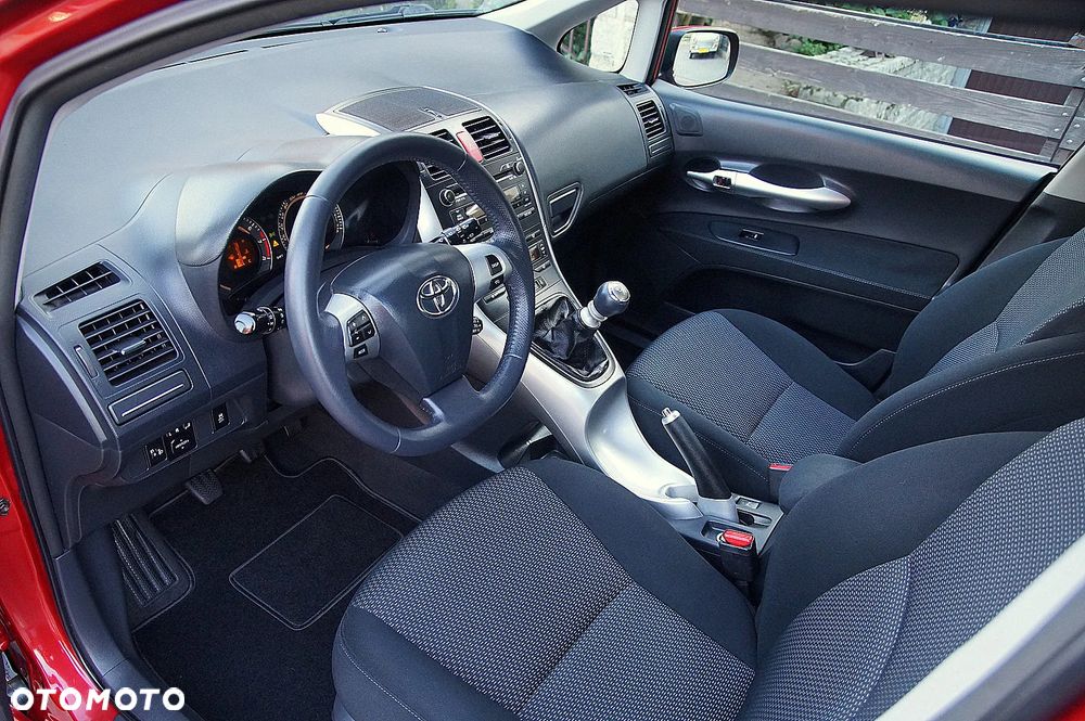 Toyota Auris 1.6 Edition - 11