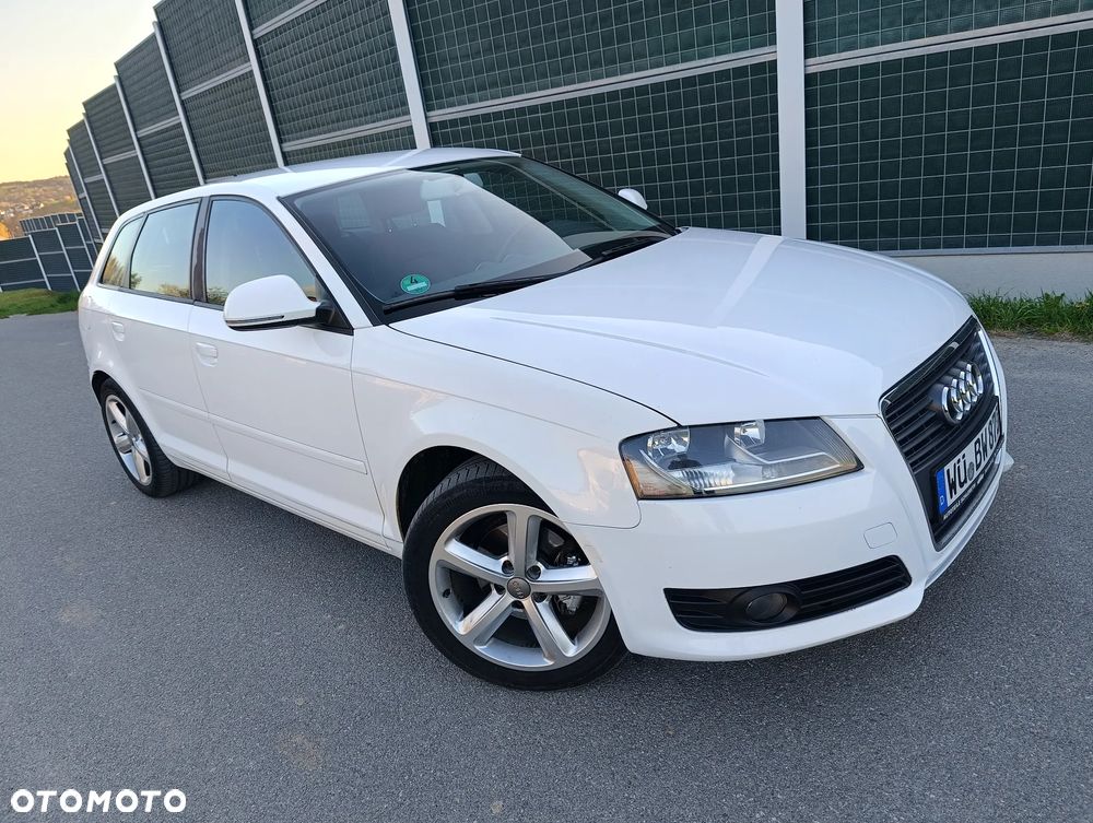 Audi A3 Sportback 2.0 TDI Attraction - 2
