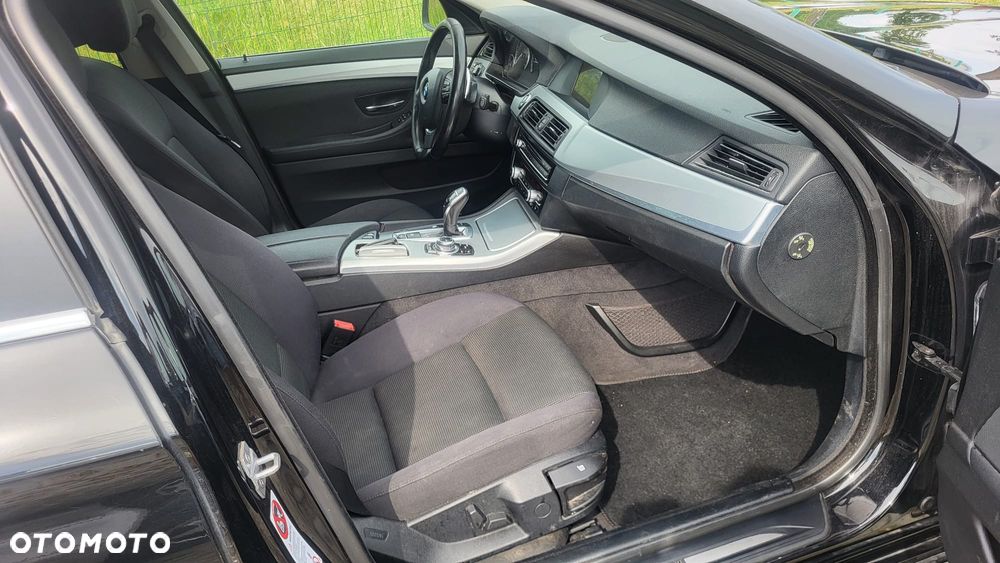 BMW Seria 5 520d Touring - 7
