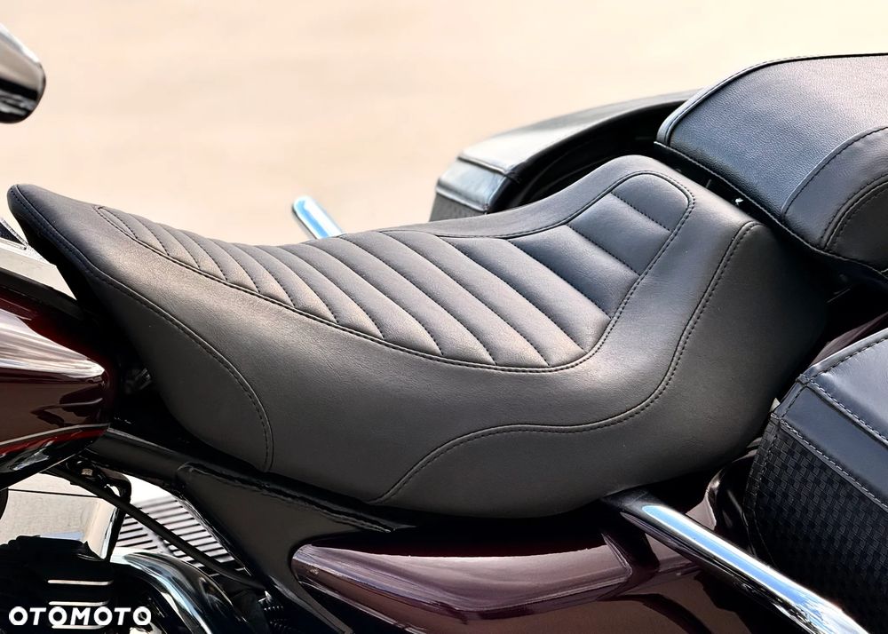 Harley-Davidson Touring Road King - 23