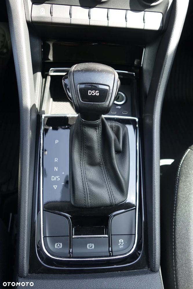 Skoda Karoq 1.5 TSI ACT Style DSG - 18