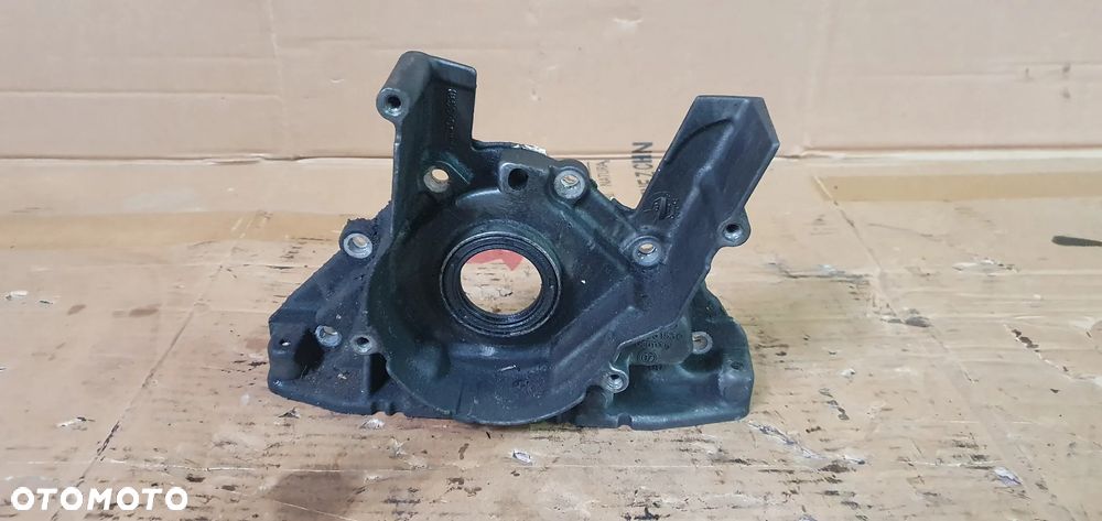 Obudowa uszczelniacz wału osłona VW Audi Skoda Seat 2.0 TDI 038103153Q - 7