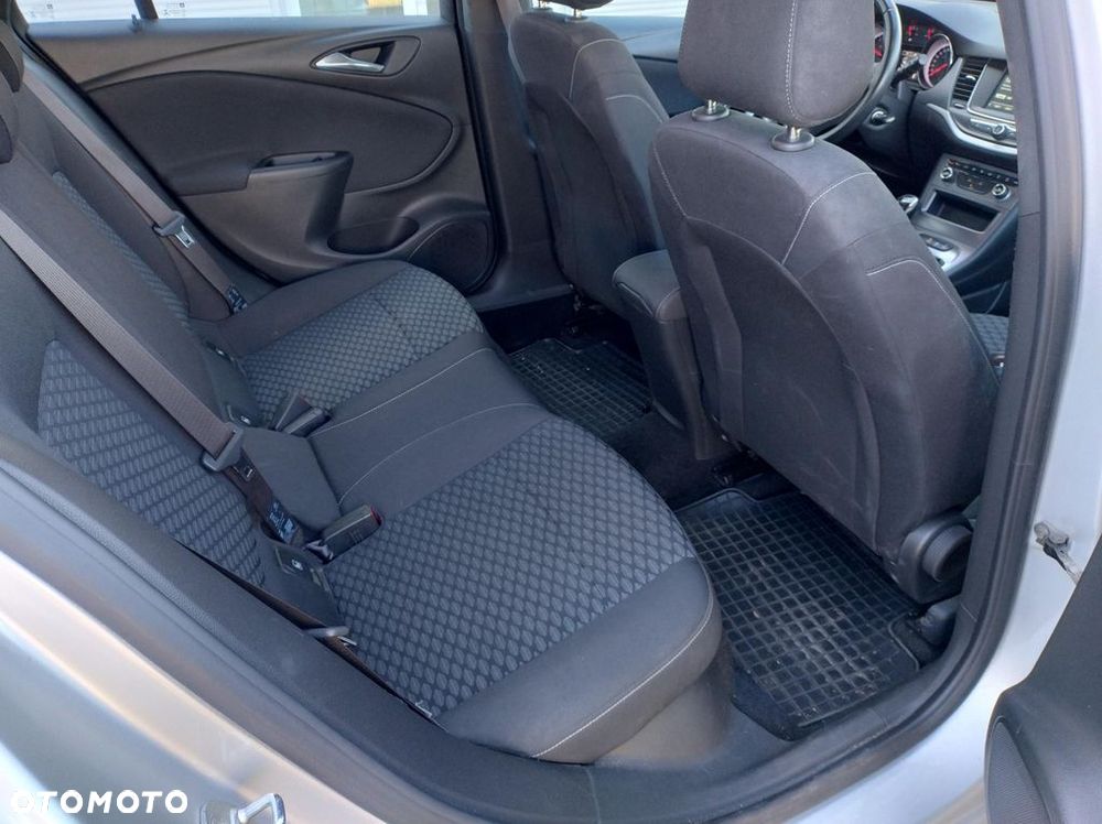 Opel Astra 1.6 CDTI Enjoy - 12