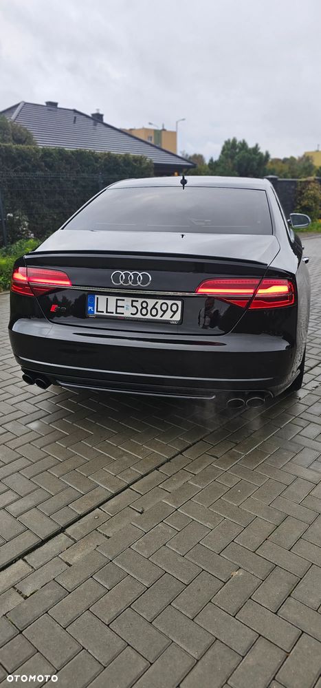Audi S8 - 33